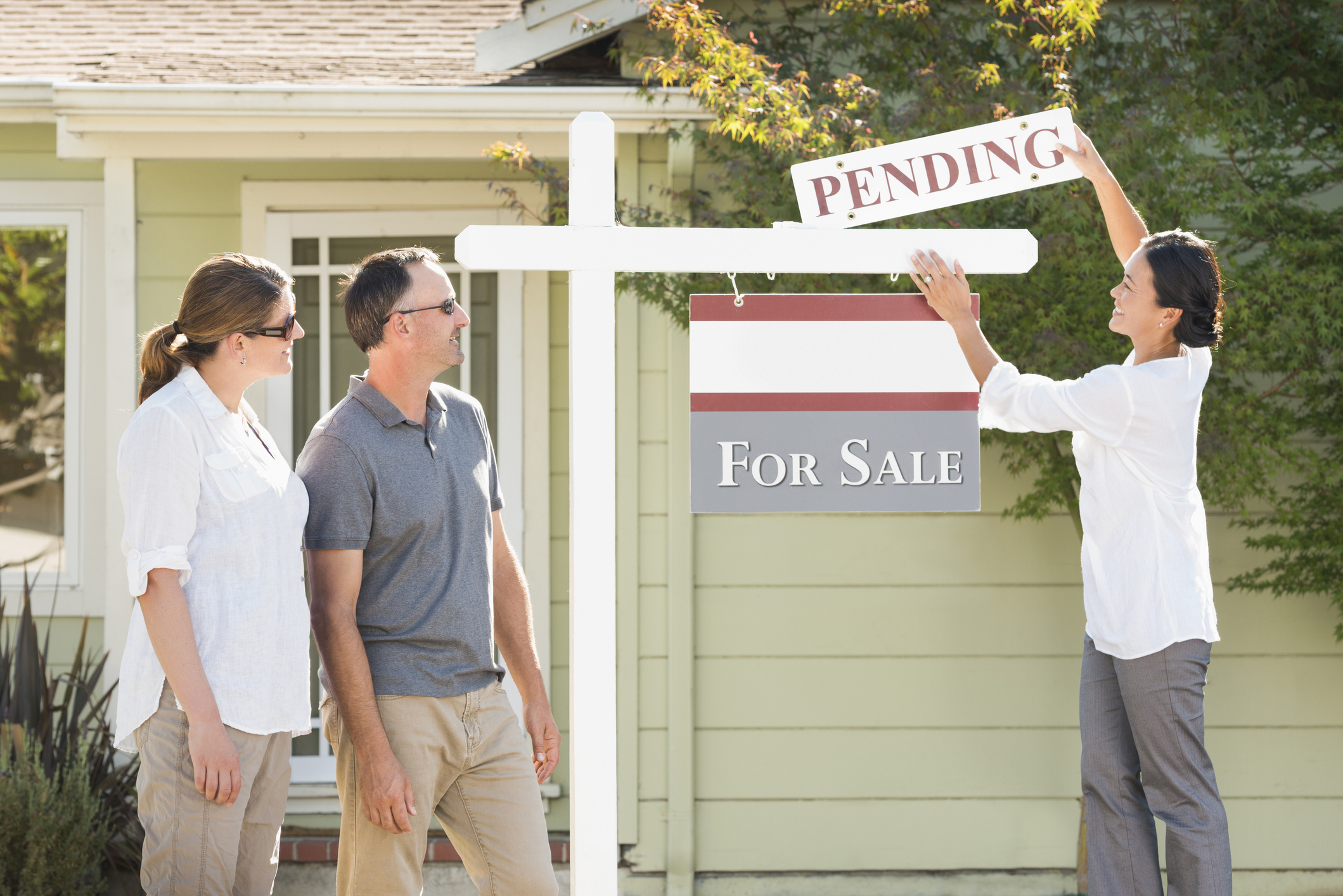 What 'Sale Pending' Really Means for Buyers